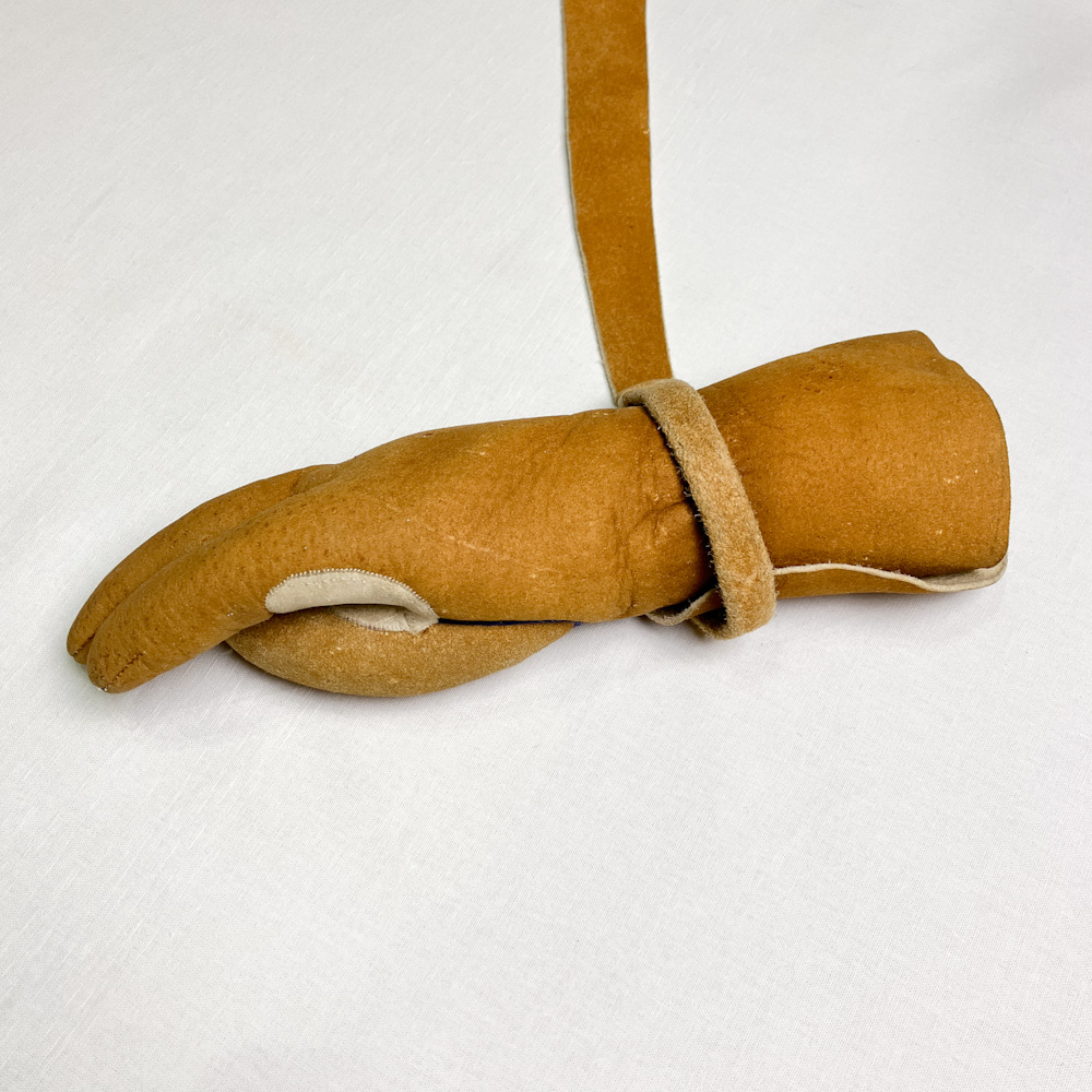 ゆがけ　三つ　無銘　控無し