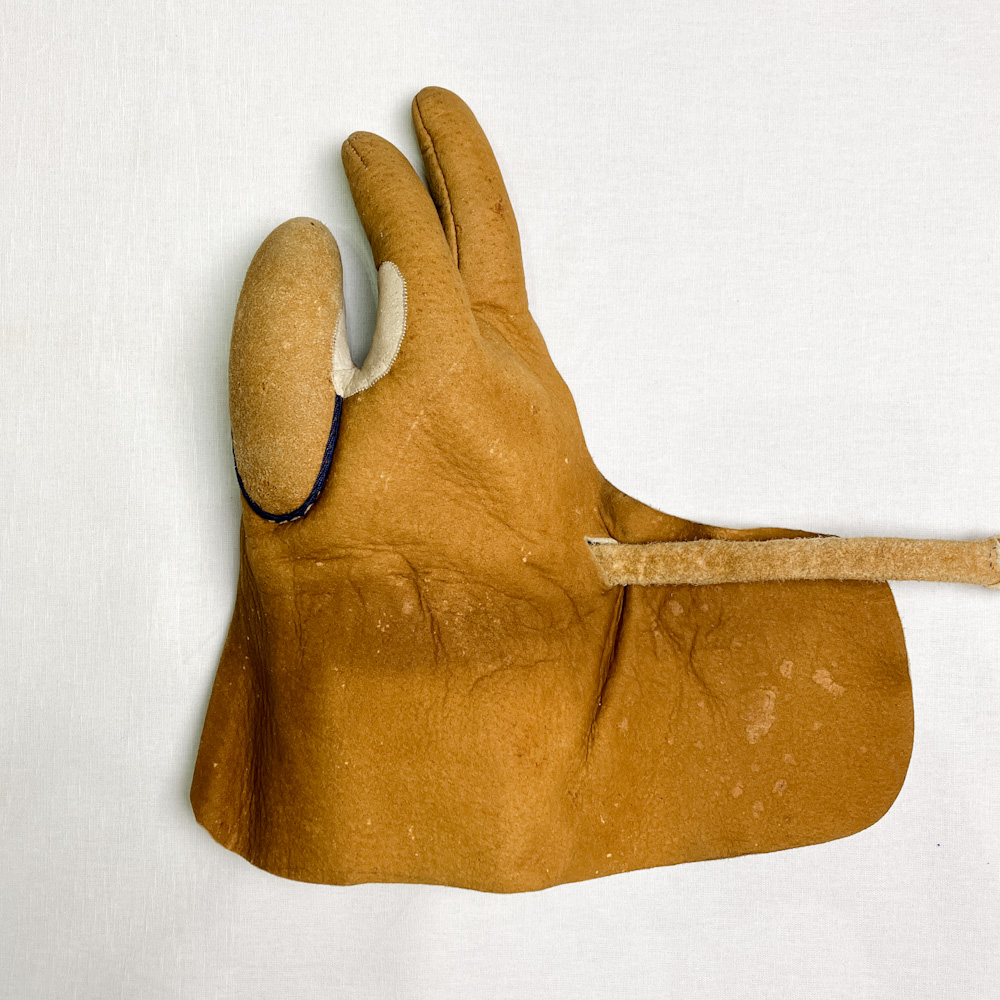 ゆがけ　三つ　無銘　控無し