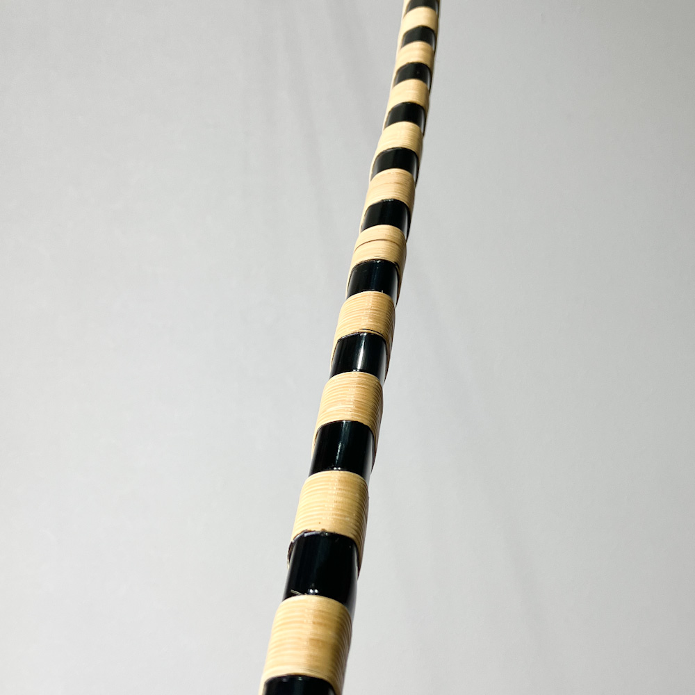 並寸　15.4kg　小山雅司　黒漆塗弓（重籐弓）　ニベ