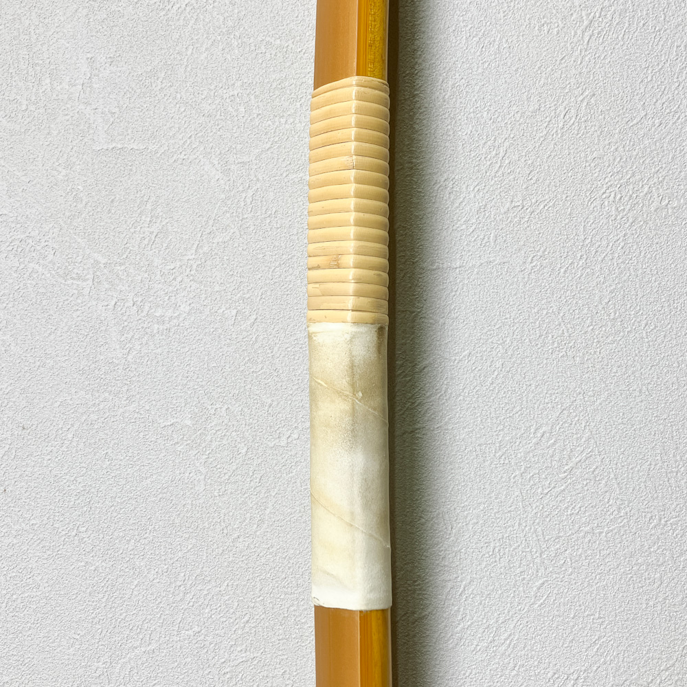 二寸伸 16.2kg 横山黎明作 花押 特製 カーボン内蔵前焦竹弓