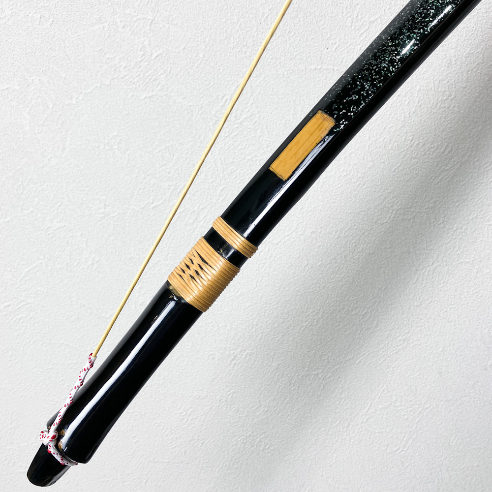 並寸　15.8g　判読不明　節影青貝散し黒漆塗竹弓　ニベ