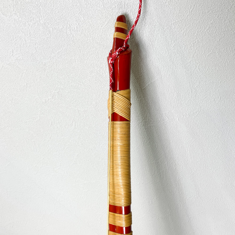 並寸 15.7kg 無銘(伝:柴田勘十郎) 朱漆塗竹弓