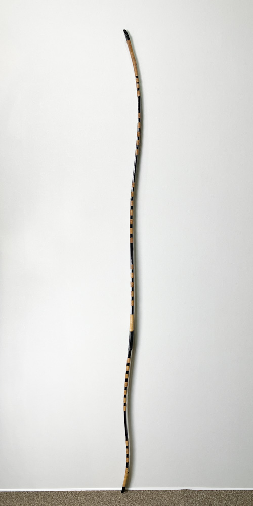 並寸 11.9kg 判読不明 黒漆塗竹弓 ニベ