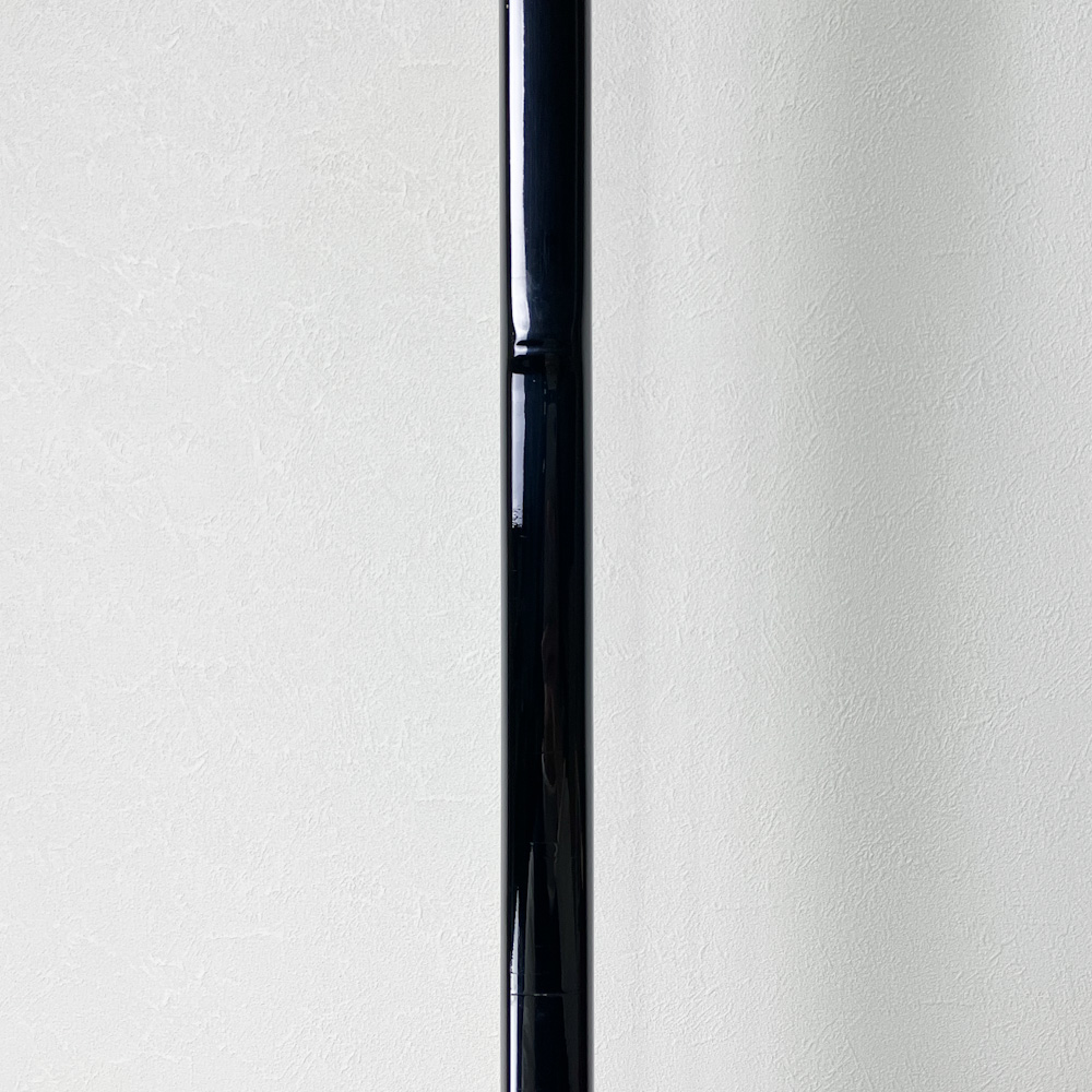 二寸伸　19.5kg　肥後三郎 花押　黒漆塗竹弓　ニベ