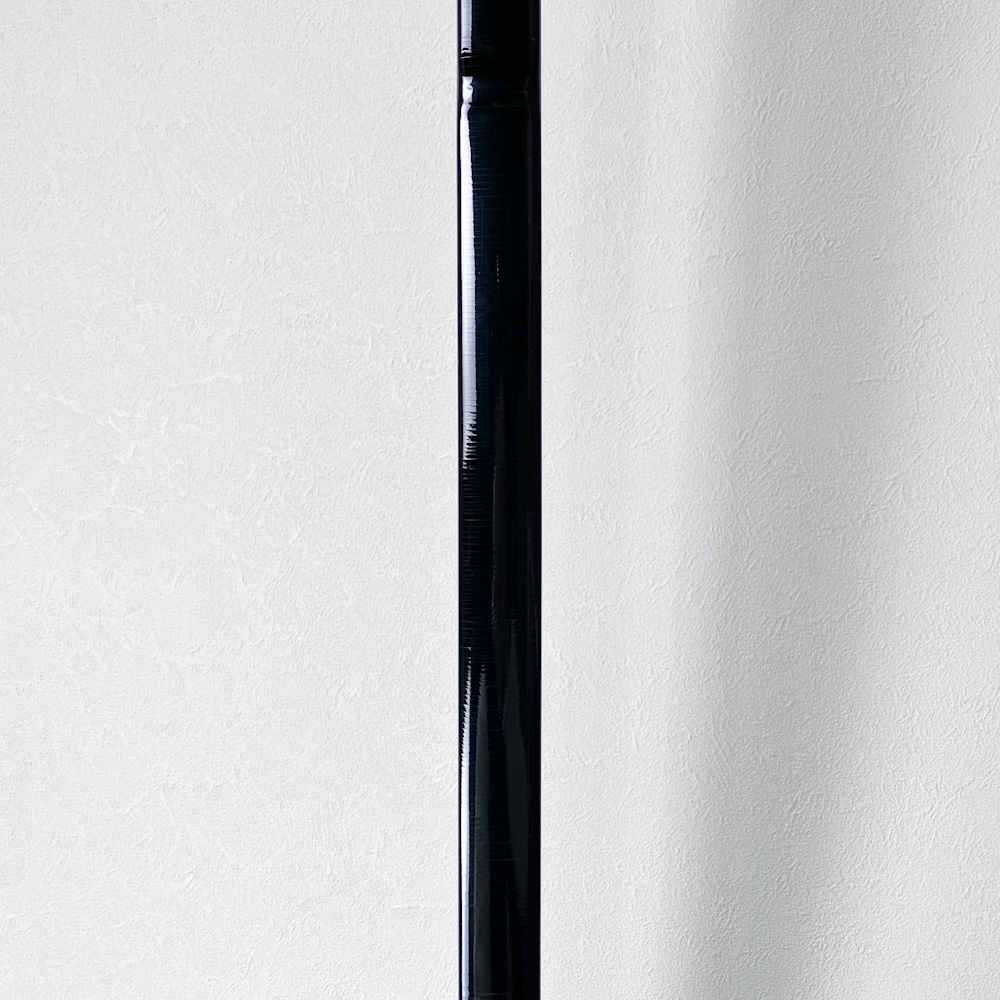 二寸伸　19.5kg　肥後三郎 花押　黒漆塗竹弓　ニベ