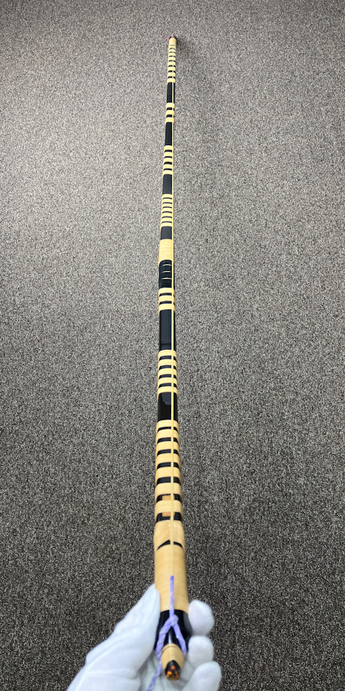 二寸伸　20.3kg　柴田勘十郎　黒漆塗竹弓　ニベ