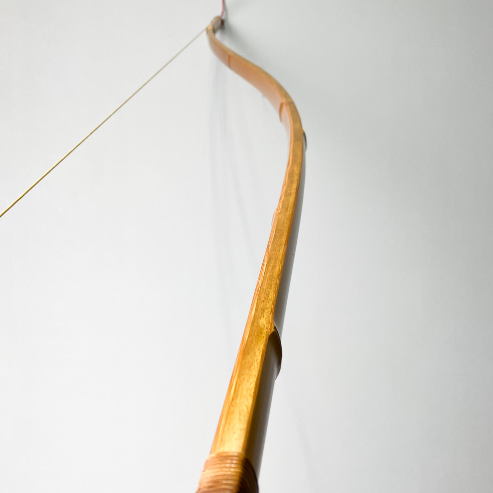 並寸　21.5kg　肥後三郎 花押　前煤竹弓　ニベ