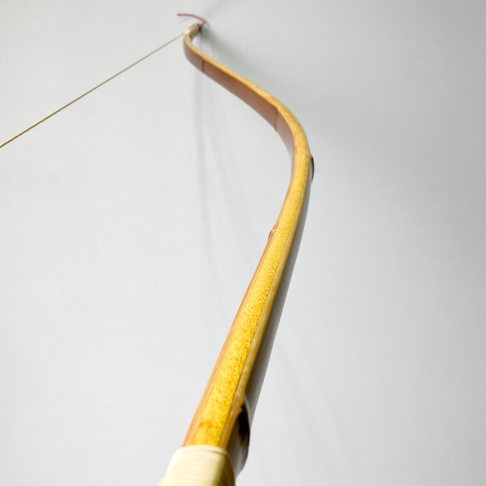 二寸伸　22.1kg　小倉紫峯 花押 作　前煤竹弓