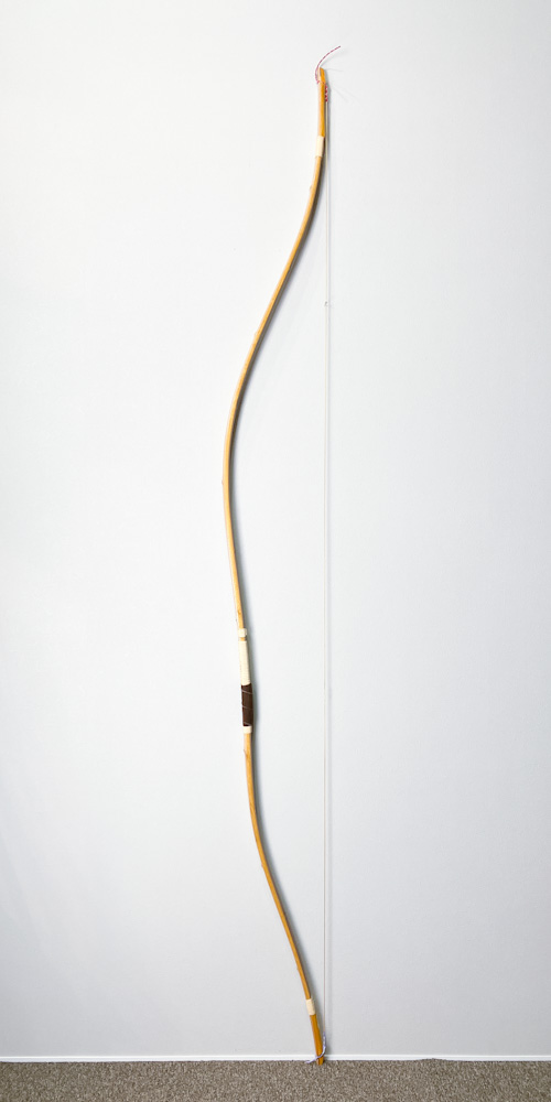 二寸伸　22.1kg　小倉紫峯 花押 作　前煤竹弓