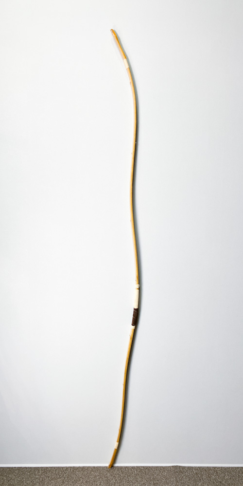 二寸伸　22.1kg　小倉紫峯 花押 作　前煤竹弓