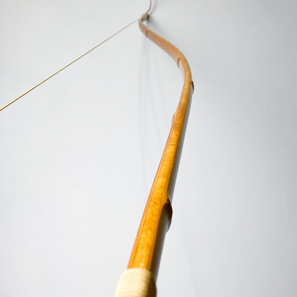 並寸　13.8kg　肥後三郎 花押　前煤竹弓　ニベ