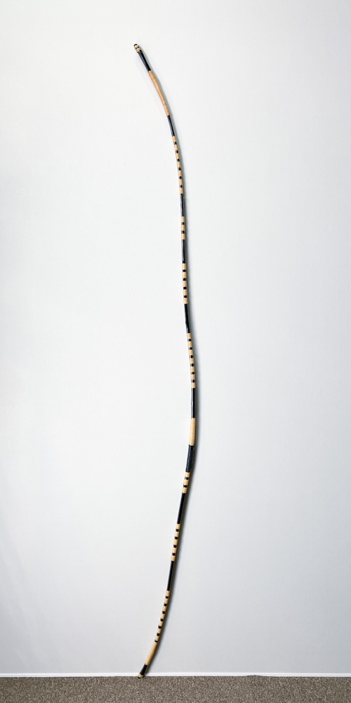 二寸伸　13.0kg　無銘　黒塗弓（相位弓）